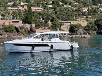 38' Sealine 2021 Yacht For Sale